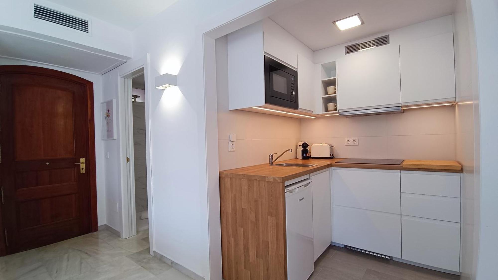 Beach Studio Puerto Marina Playa เบนัลมาเดนา ภายนอก รูปภาพ