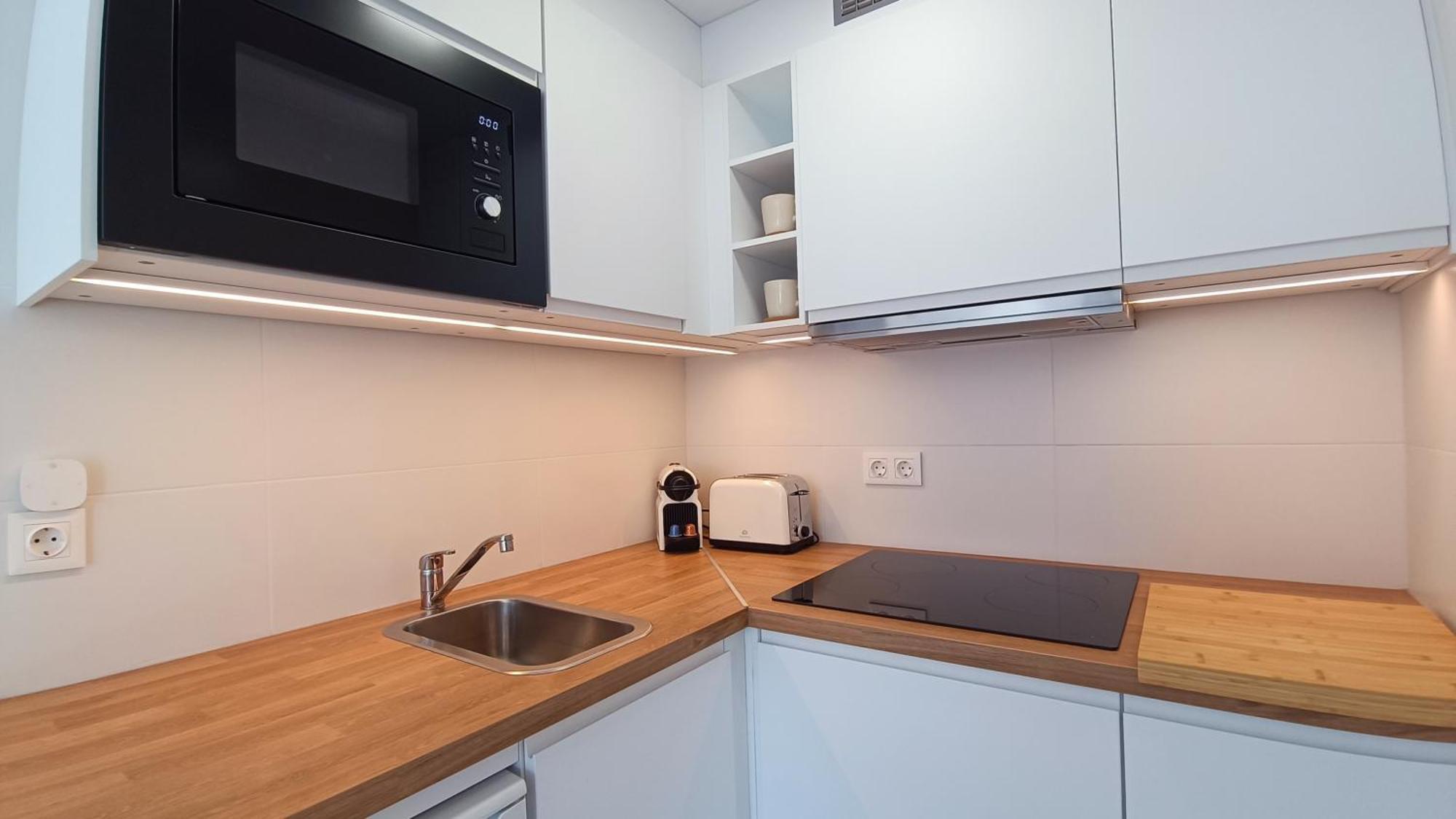 Beach Studio Puerto Marina Playa เบนัลมาเดนา ภายนอก รูปภาพ