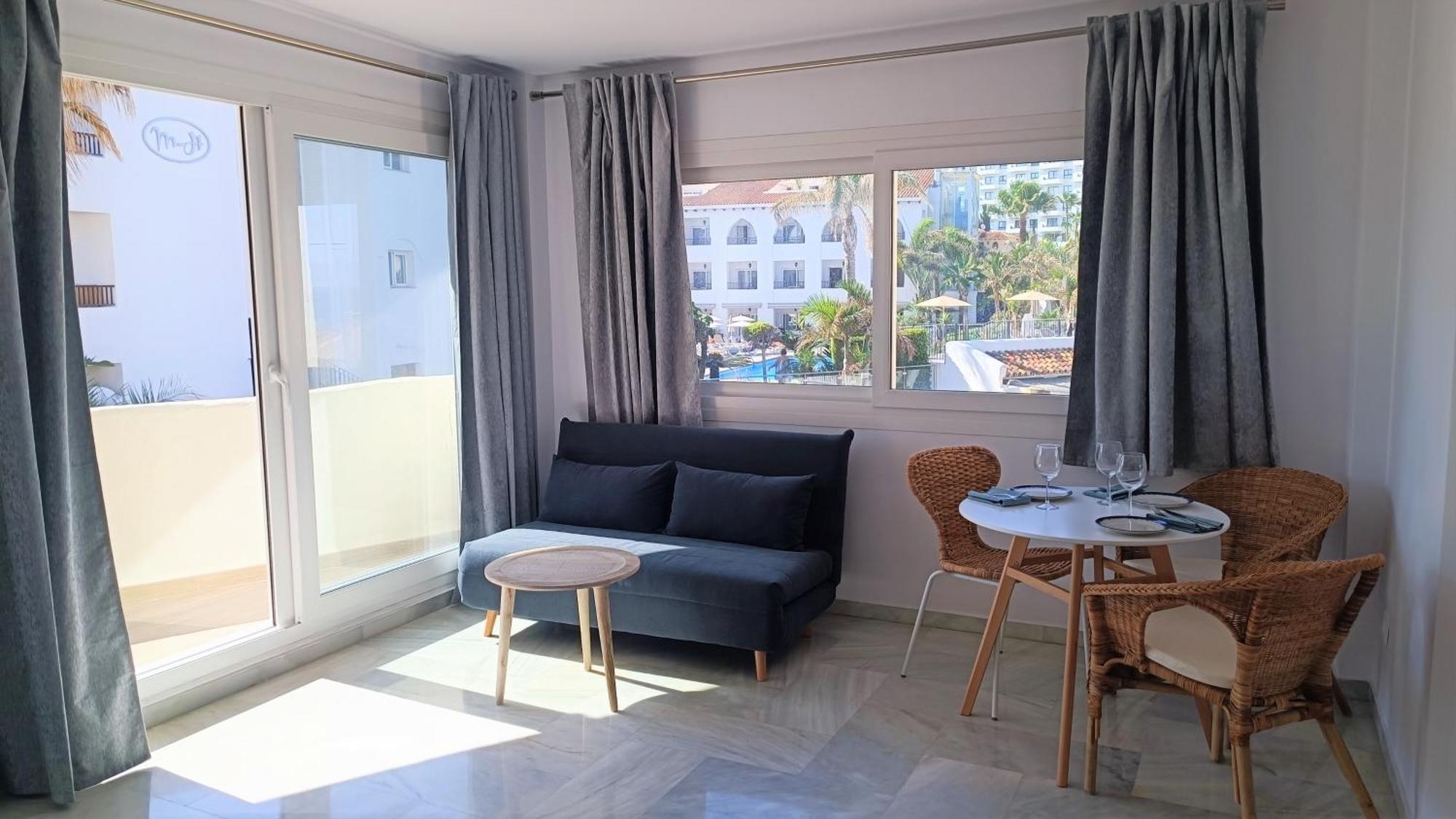 Beach Studio Puerto Marina Playa เบนัลมาเดนา ภายนอก รูปภาพ